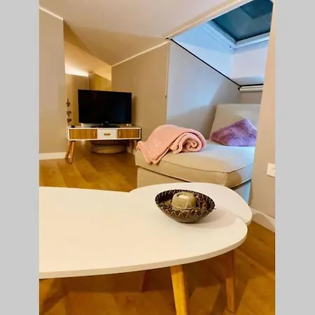 Mi Pequena Buhardilla *